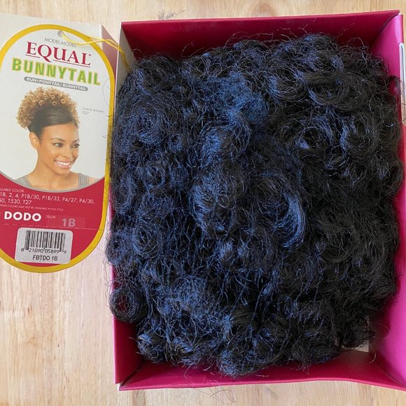 #114 MODEL MODEL BUNNY TAIL - Picture 2 of 3